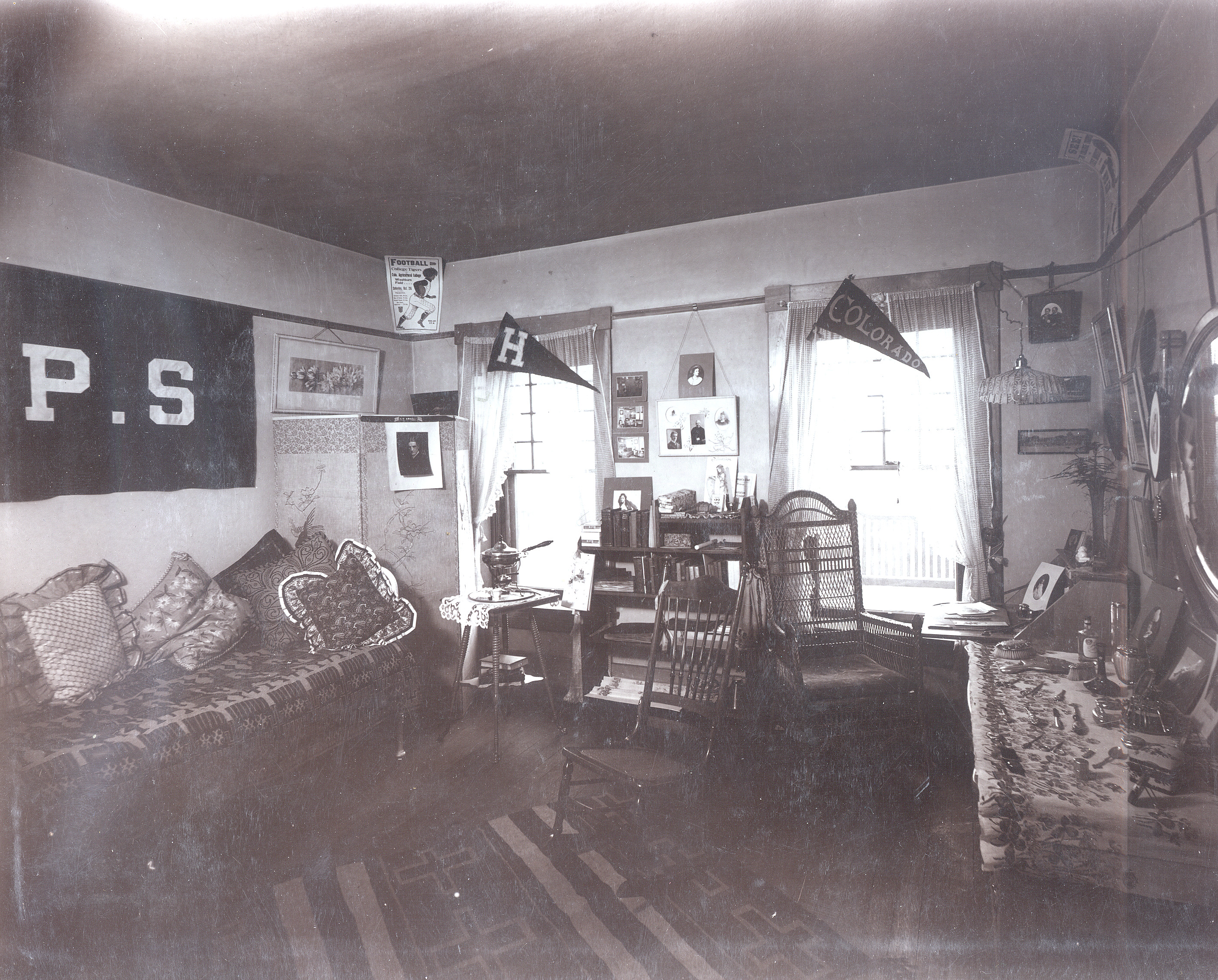 Montgomery Hall Student Room 1904 <span class="cc-gallery-credit"></span>